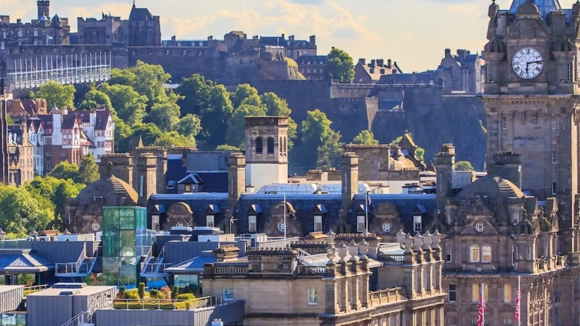 Edinburgh skyline showing Scott monument and castle.